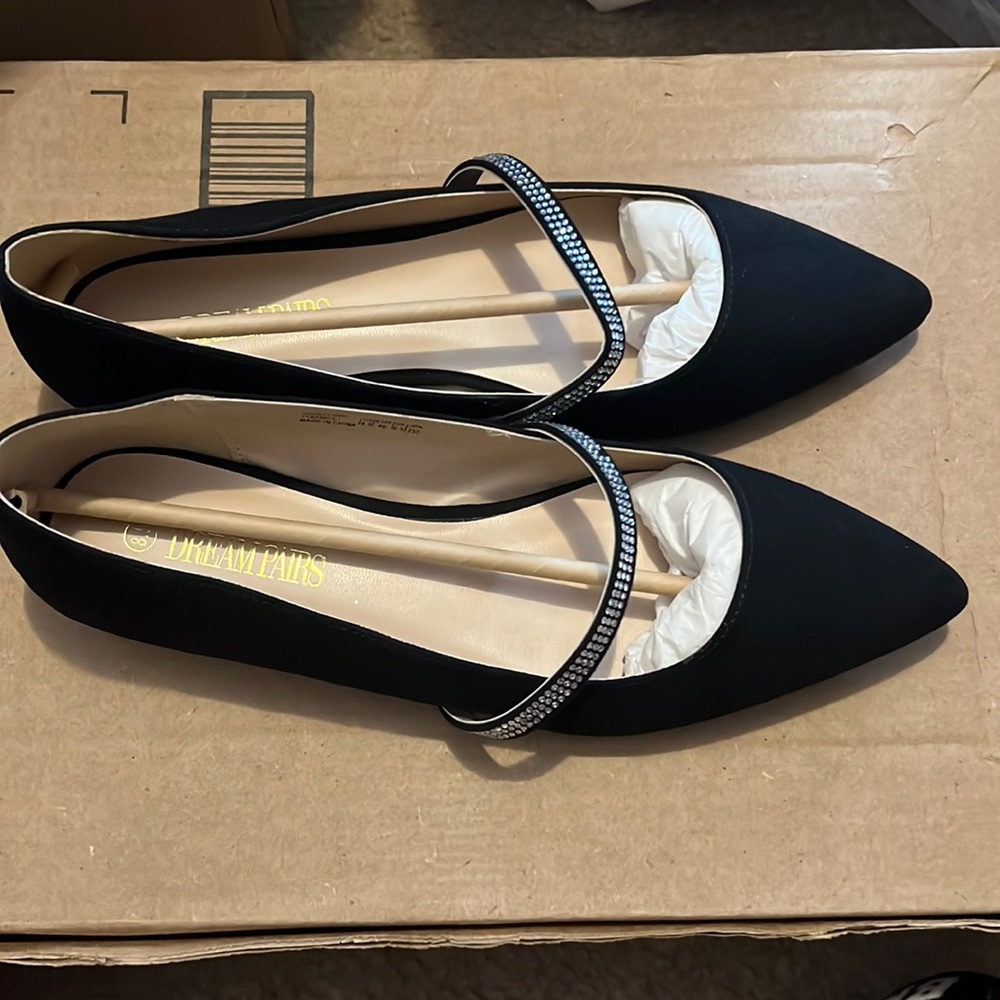 Dream pairs flats shoes size 8.5